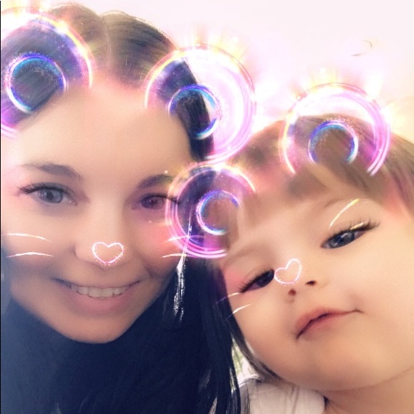 Meet Your Posher, Veronica🌸 - Picture 3 of 4